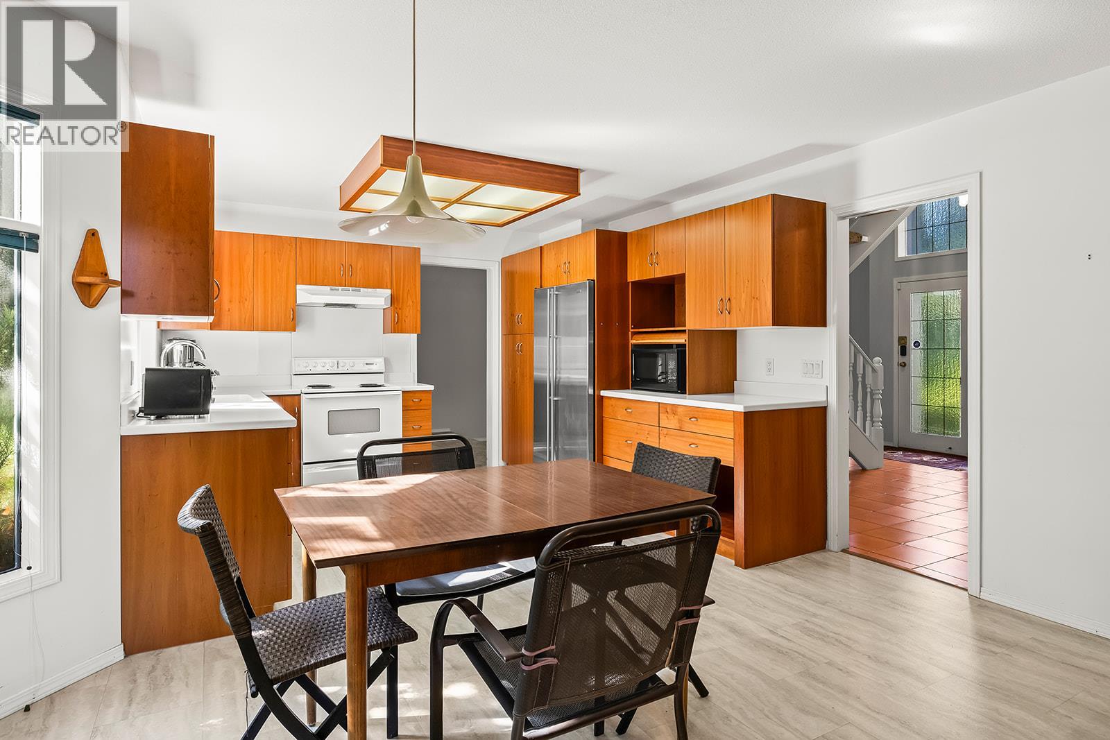  2595 MAQUINNA Road, Kelowna