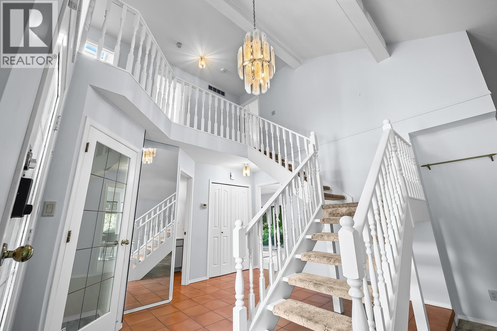  2595 MAQUINNA Road, Kelowna