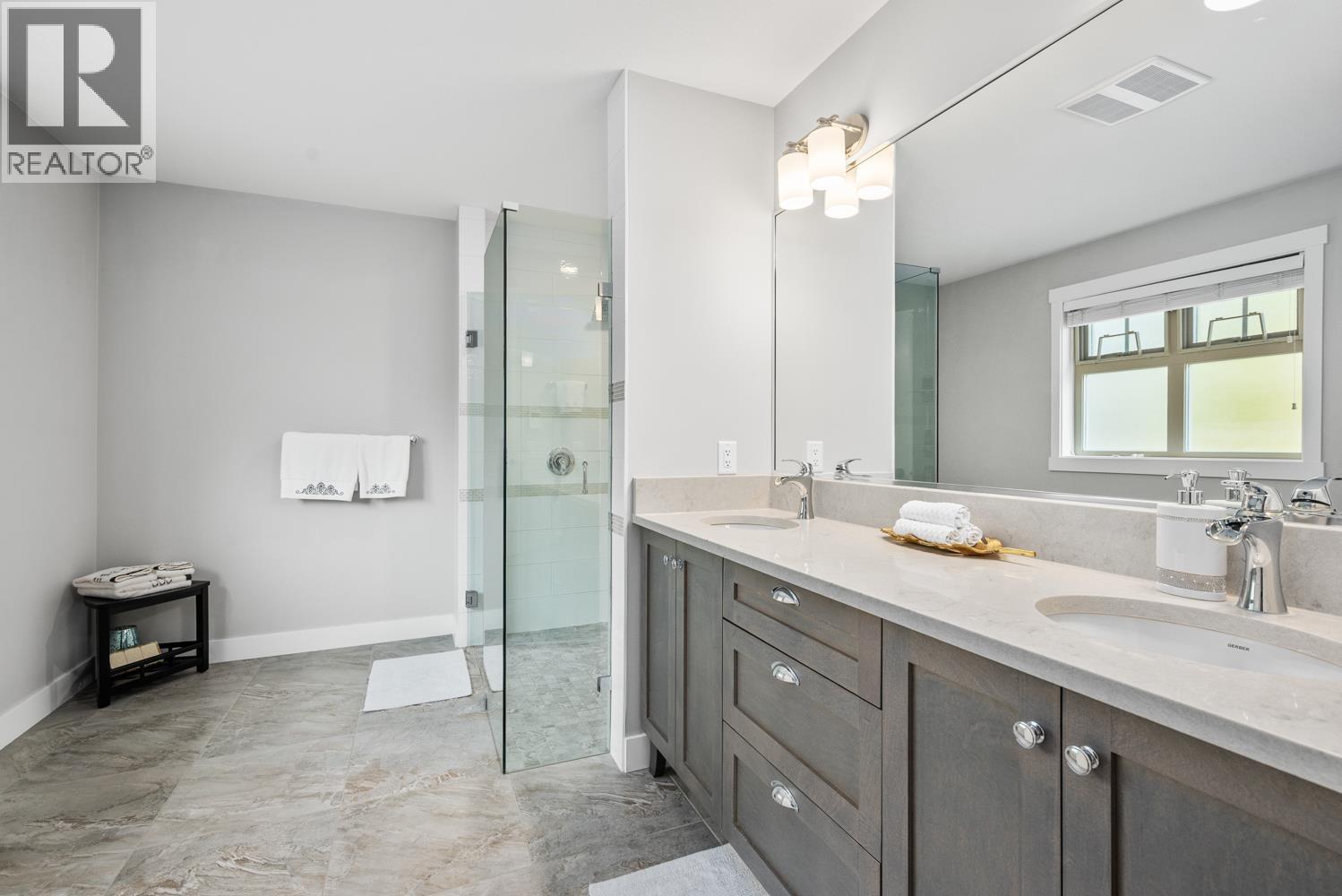 38 10525 240 STREET, Maple Ridge