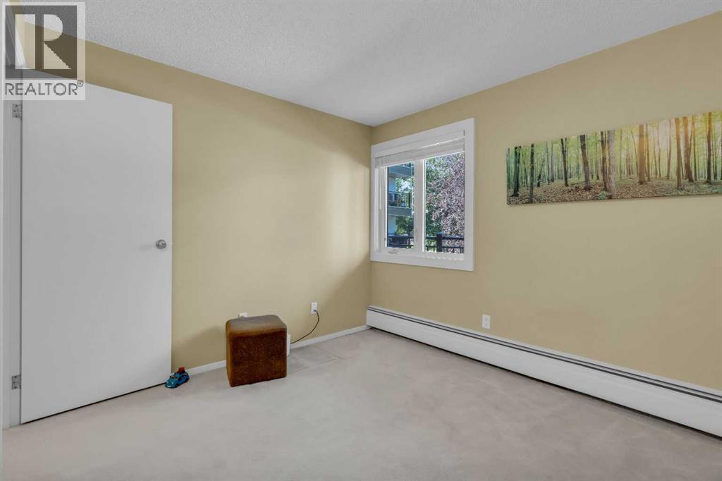 Single Family House for Sale in    Avenue SW Windsor Park Calgary 