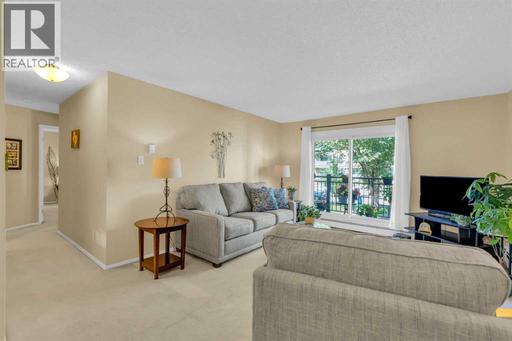 Single Family House for Sale in    Avenue SW Windsor Park Calgary 