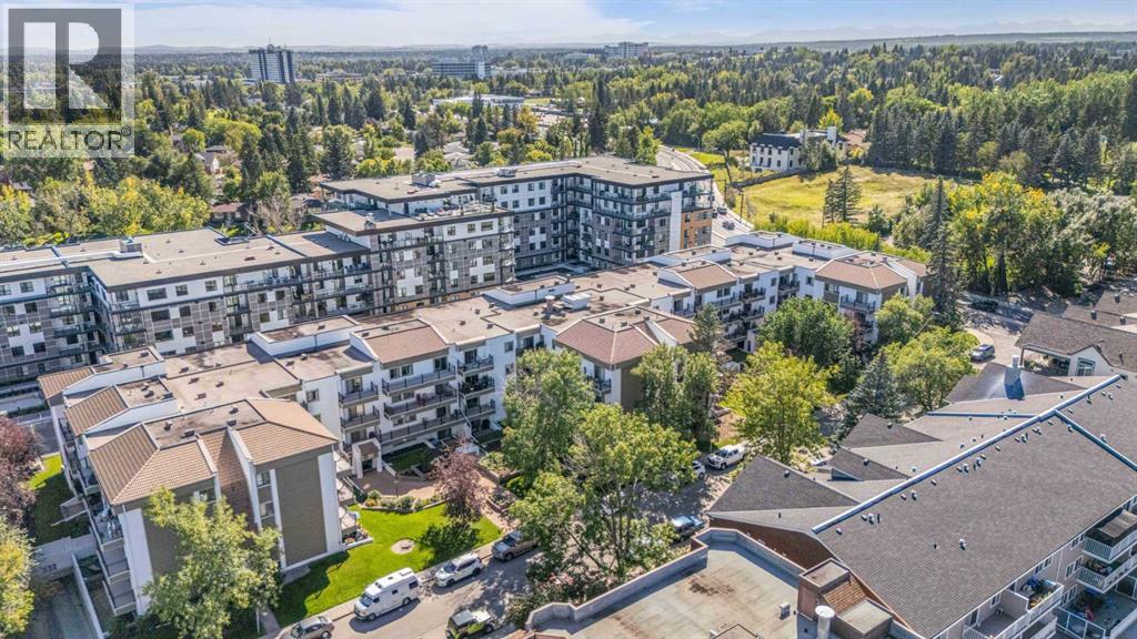 Single Family House for Sale in    Avenue SW Windsor Park Calgary 
