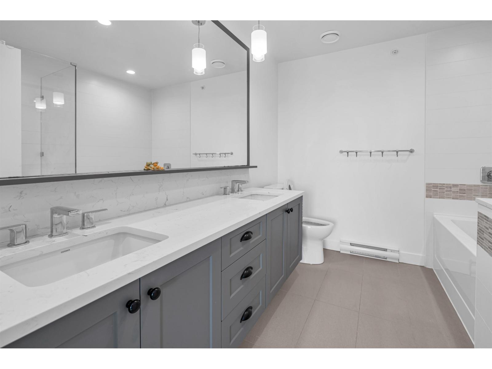 4 20487 65 AVENUE, Langley