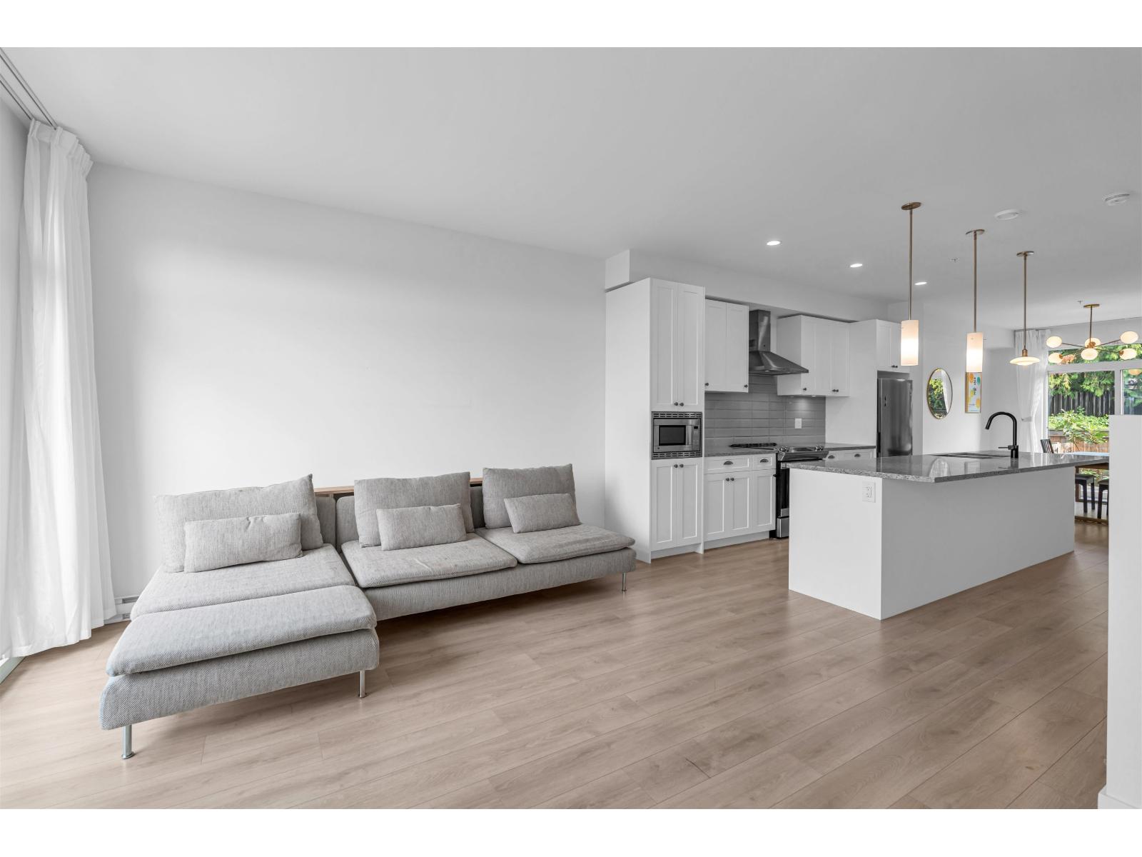 4 20487 65 AVENUE, Langley