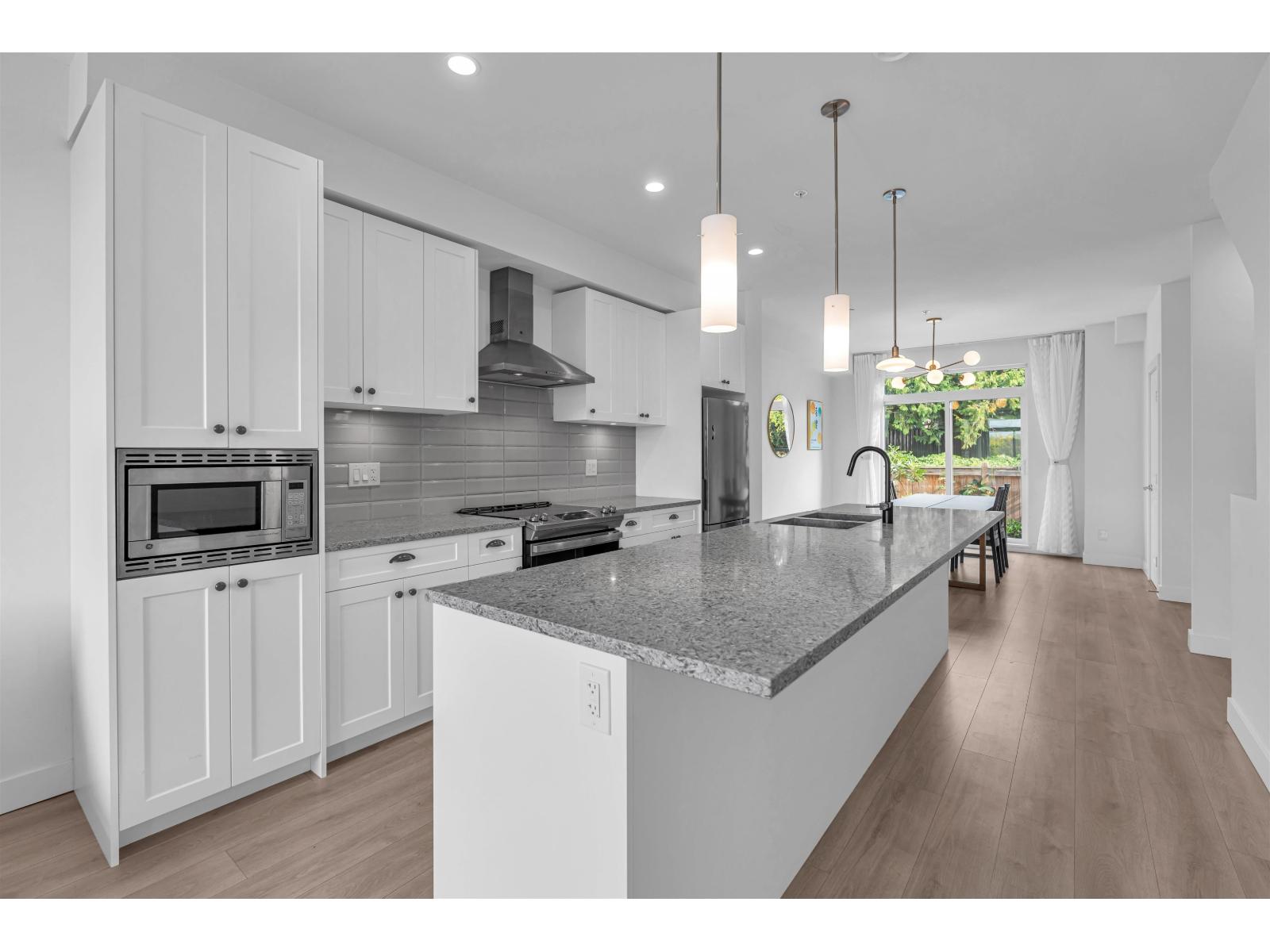 4 20487 65 AVENUE, Langley