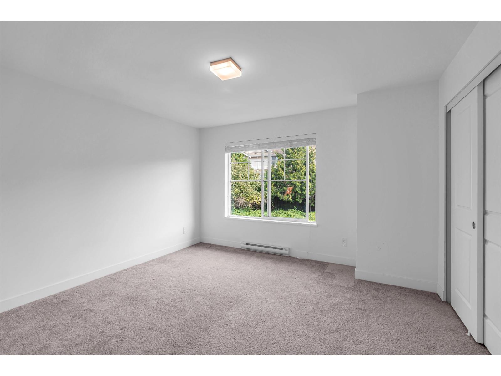 4 20487 65 AVENUE, Langley