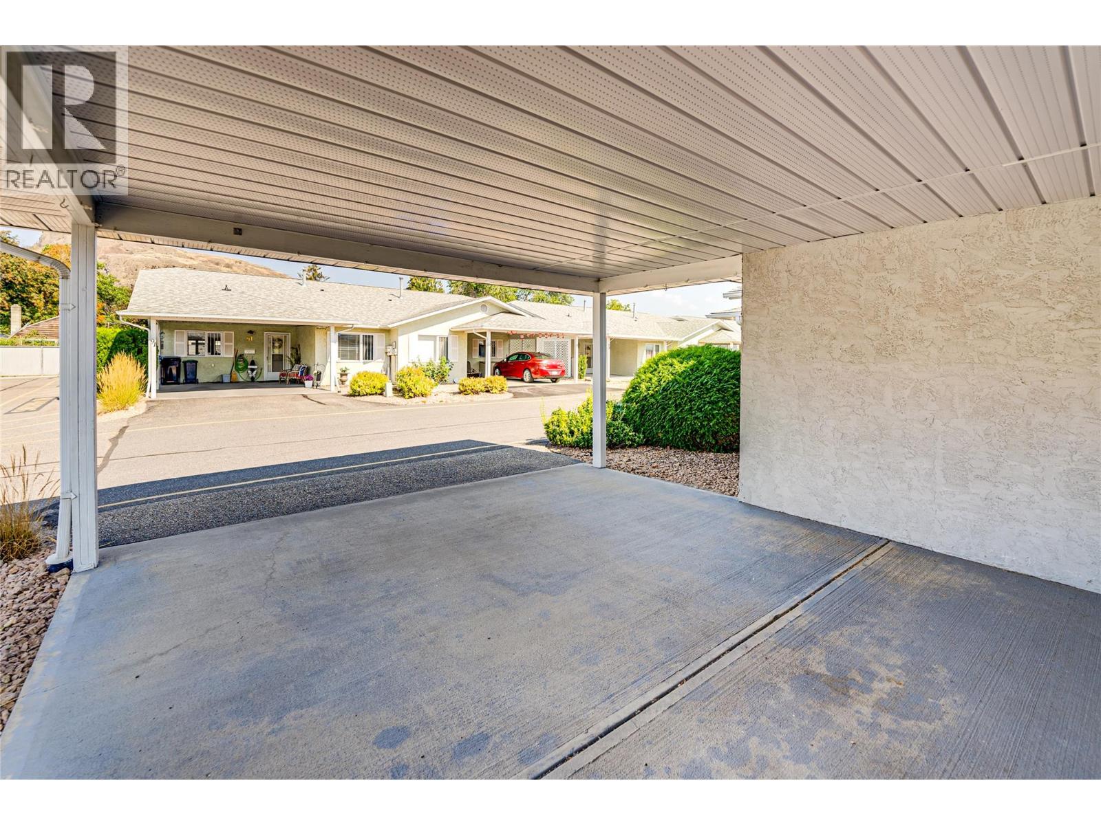 99 3900 27th Avenue, Vernon