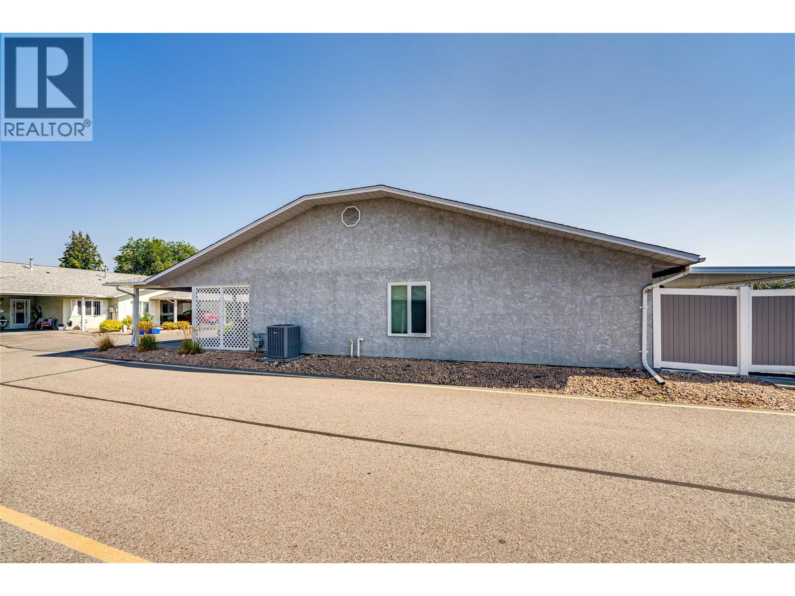 99 3900 27th Avenue, Vernon