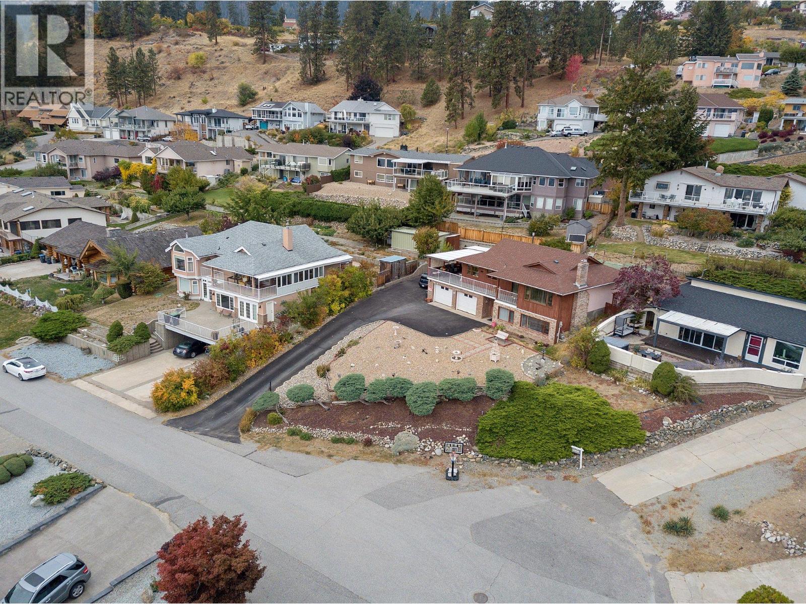  6514 Ferguson Place, Peachland