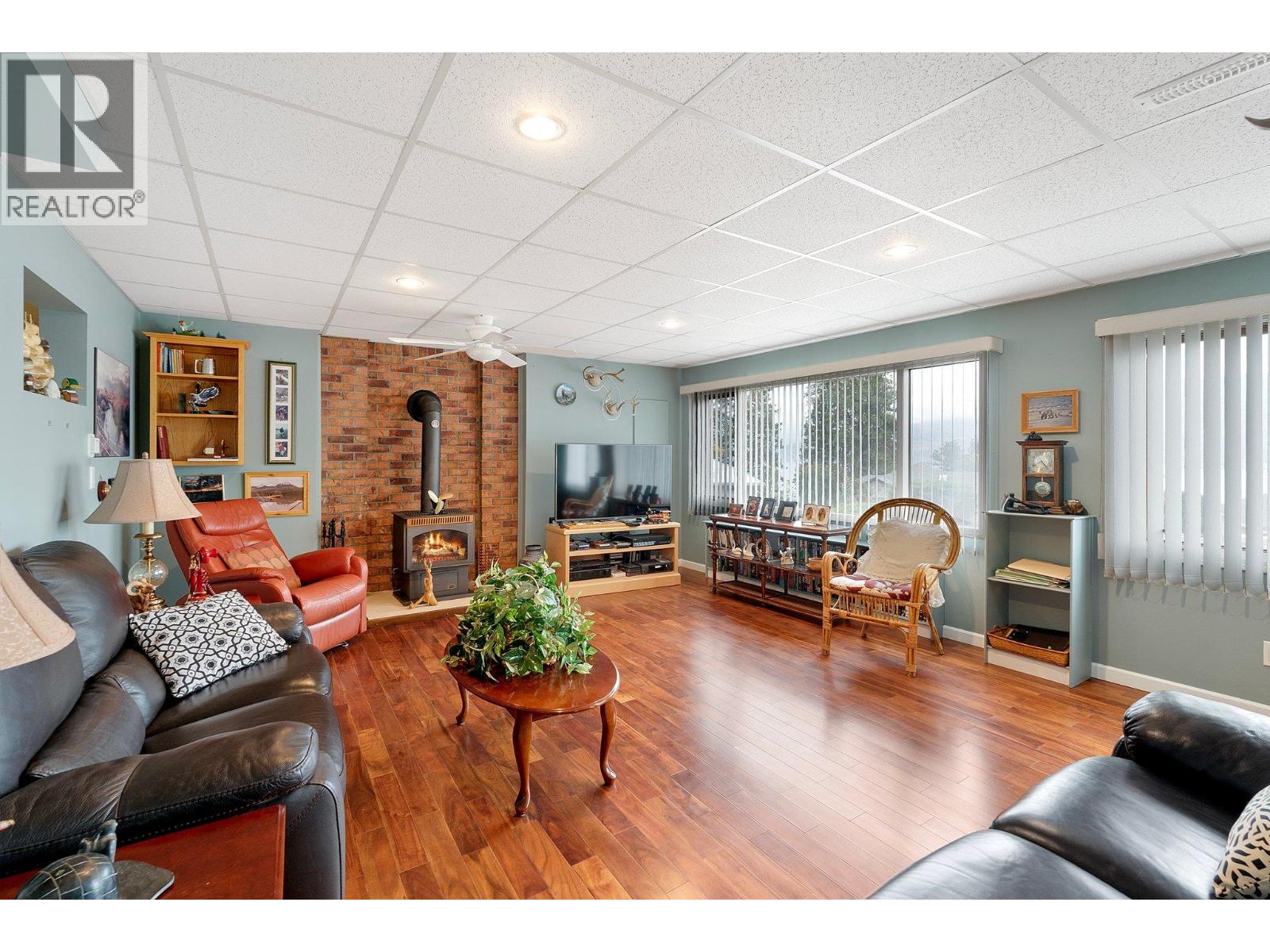  6514 Ferguson Place, Peachland