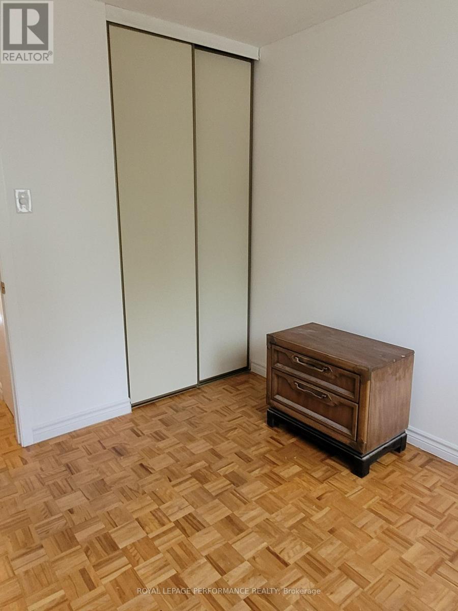 903J ELMSMERE ROAD - 27