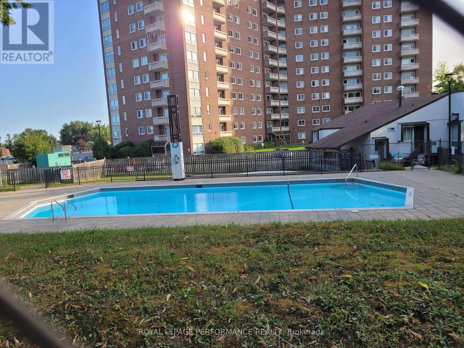 903J ELMSMERE ROAD - 32