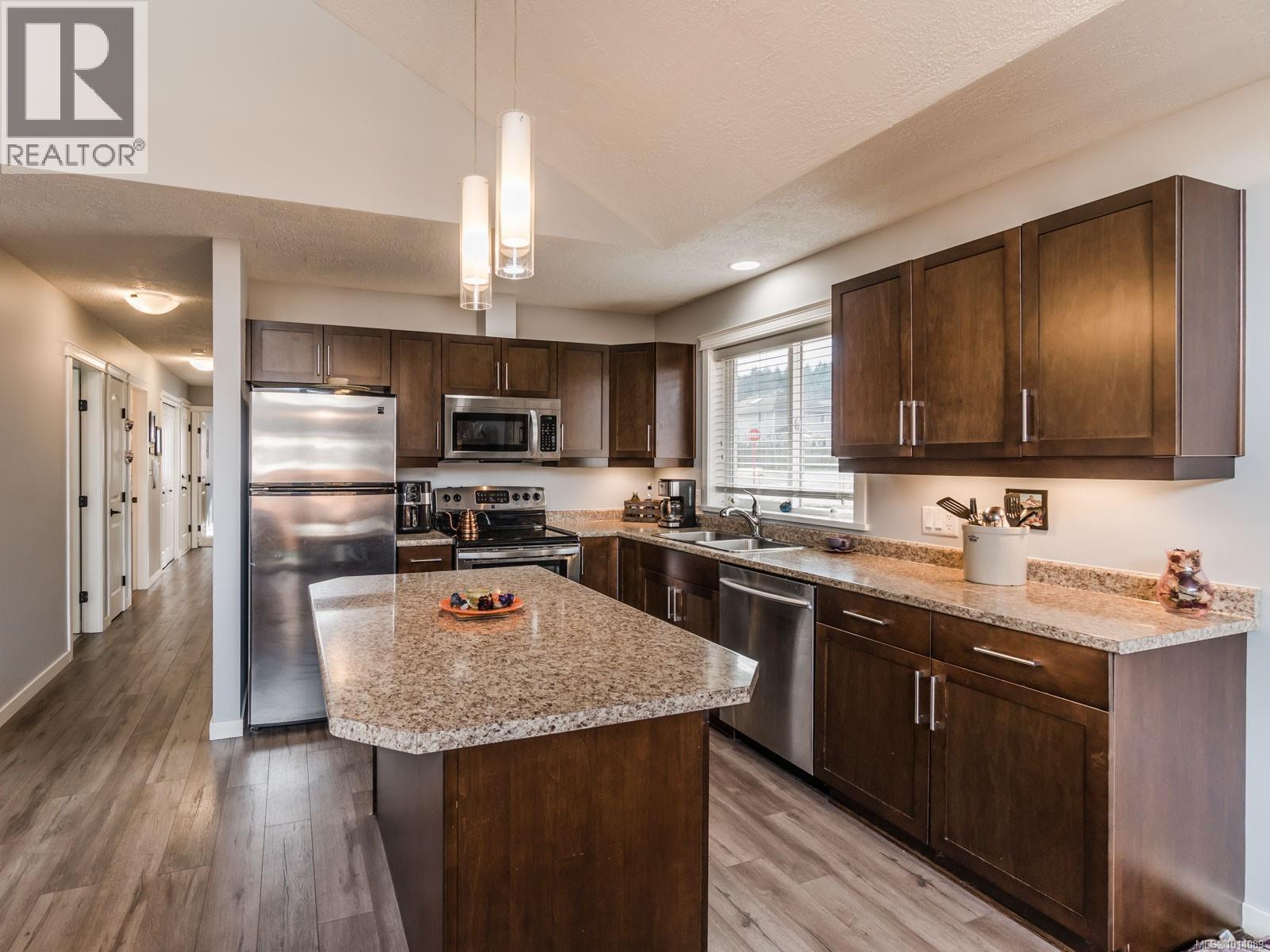 1337 4th Ave, Ladysmith