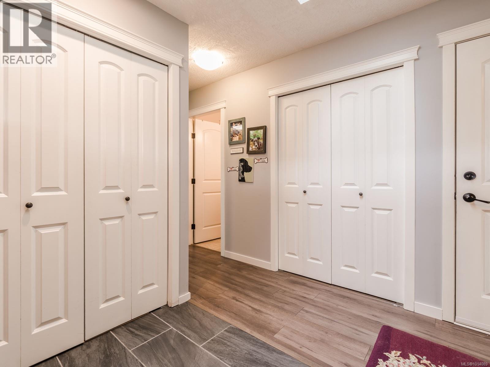 1337 4th Ave, Ladysmith