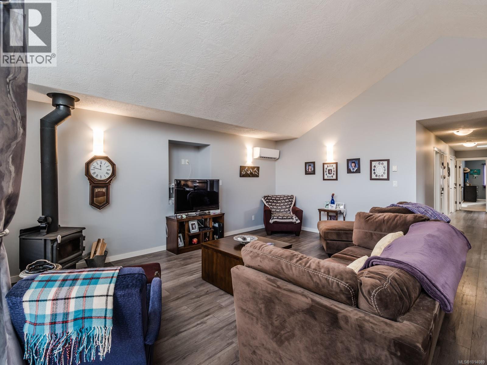 1337 4th Ave, Ladysmith
