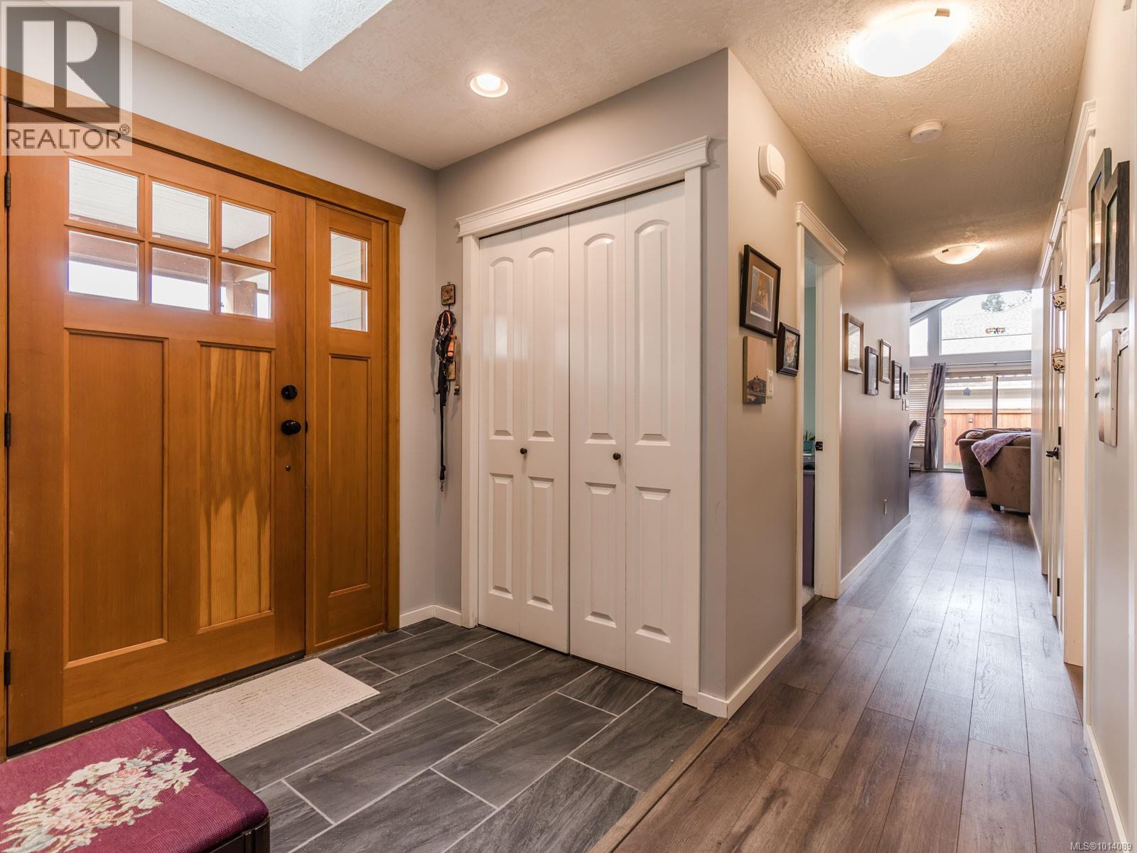 1337 4th Ave, Ladysmith