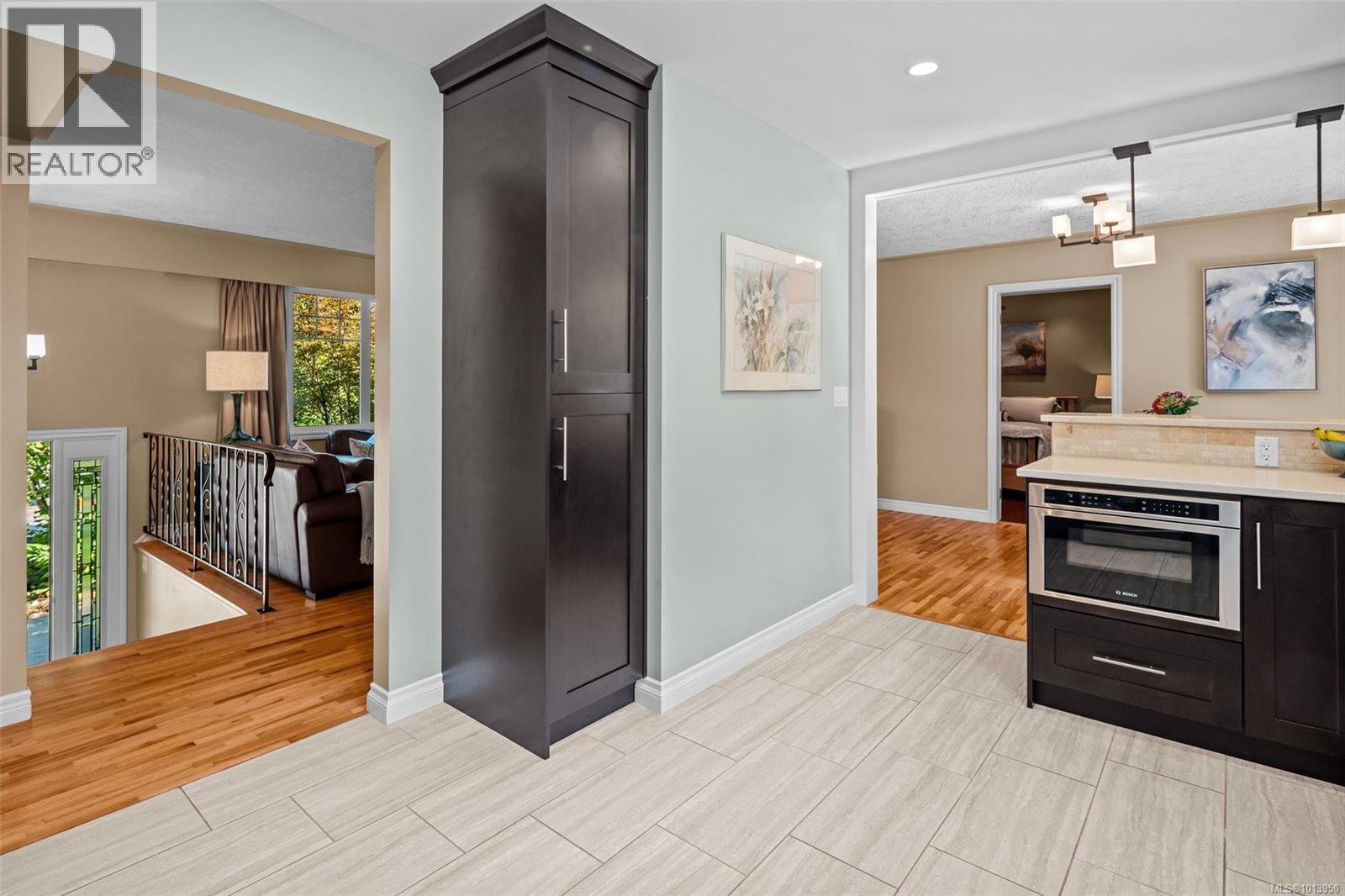 583 Langholme Dr, Colwood