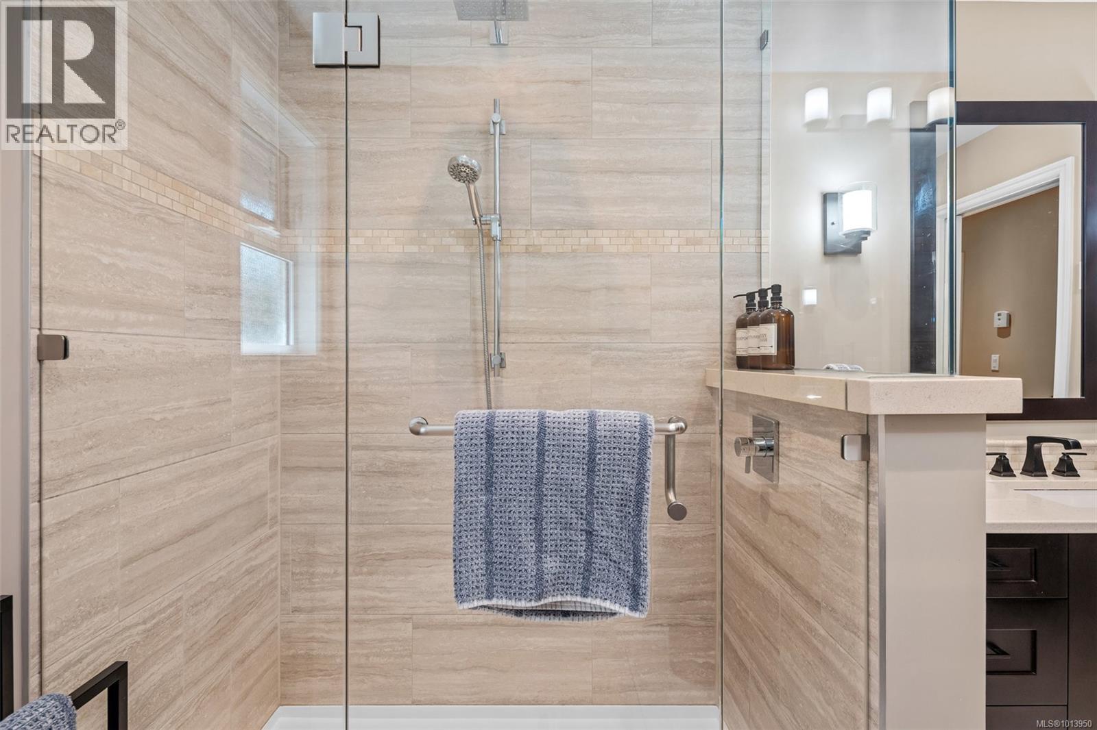 583 Langholme Dr, Colwood