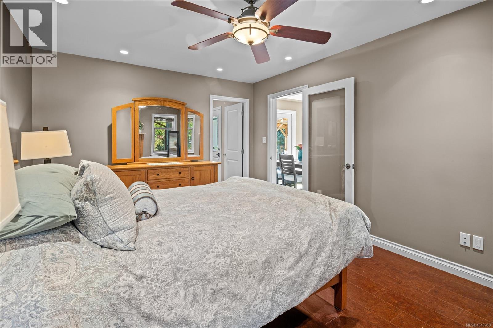 583 Langholme Dr, Colwood