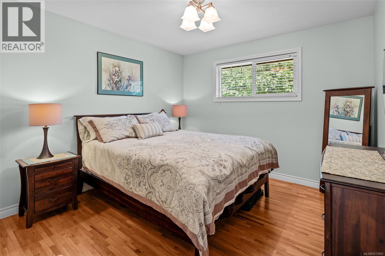 583 Langholme Dr, Colwood