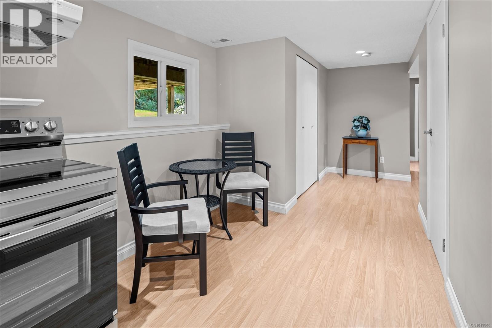 583 Langholme Dr, Colwood