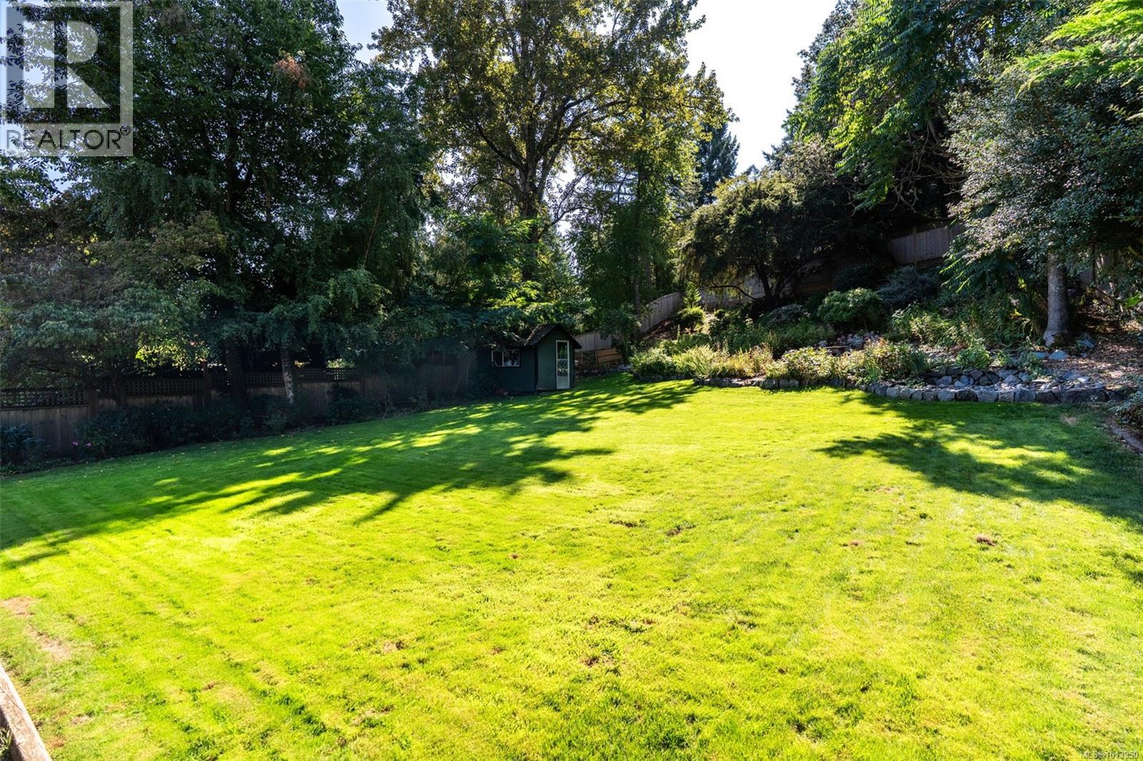 583 Langholme Dr, Colwood