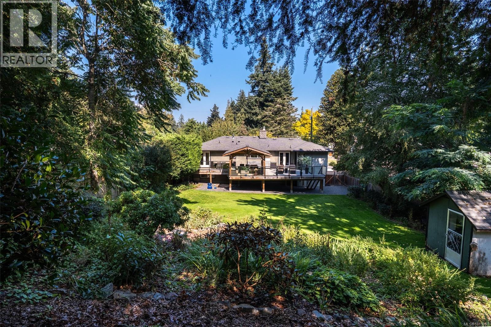 583 Langholme Dr, Colwood