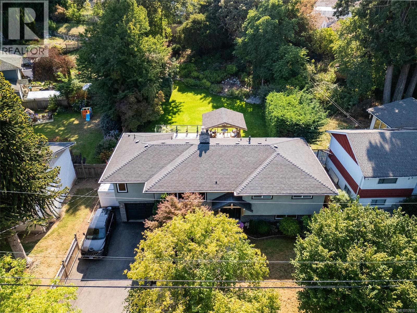 583 Langholme Dr, Colwood