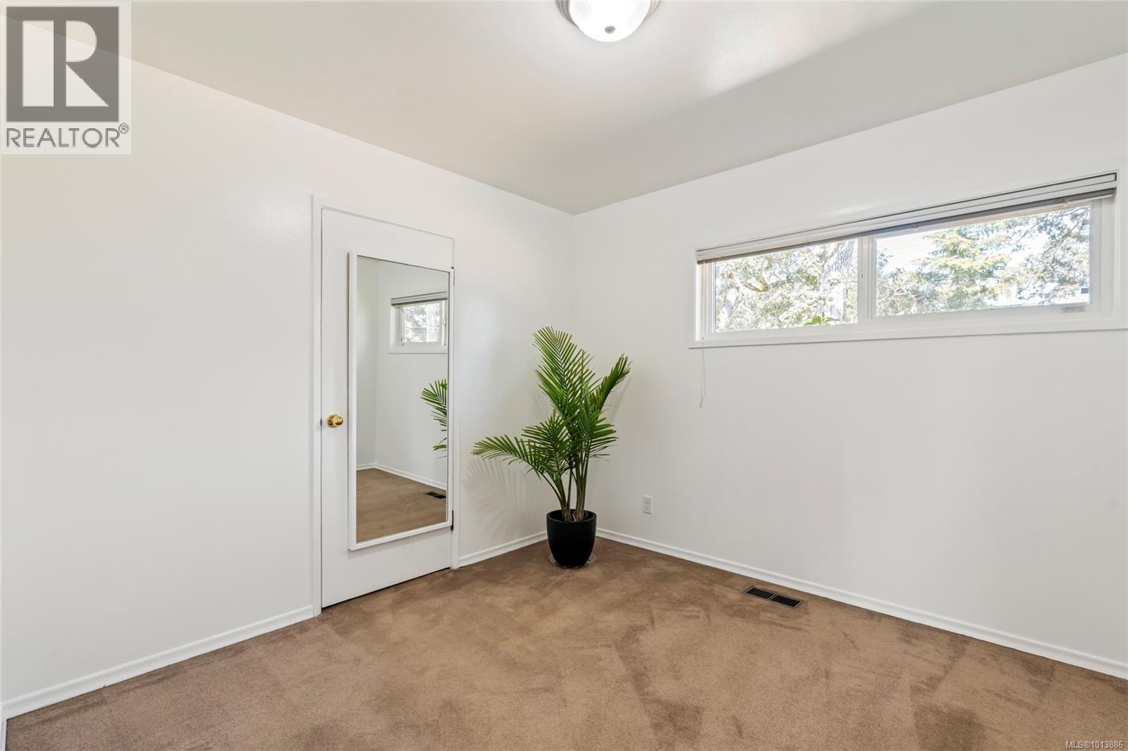3944 Cedar Hill Cross Rd, Saanich