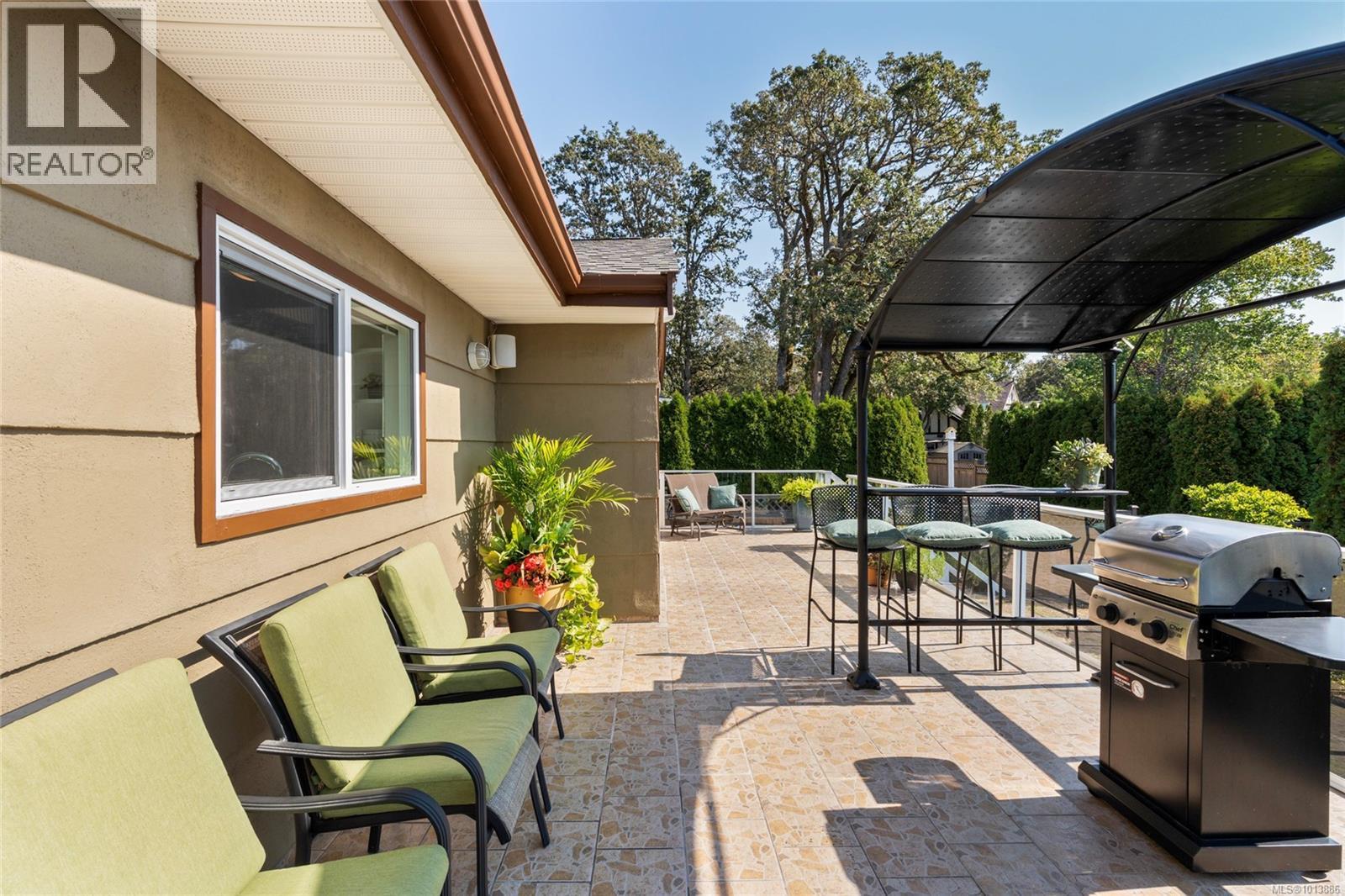 3944 Cedar Hill Cross Rd, Saanich