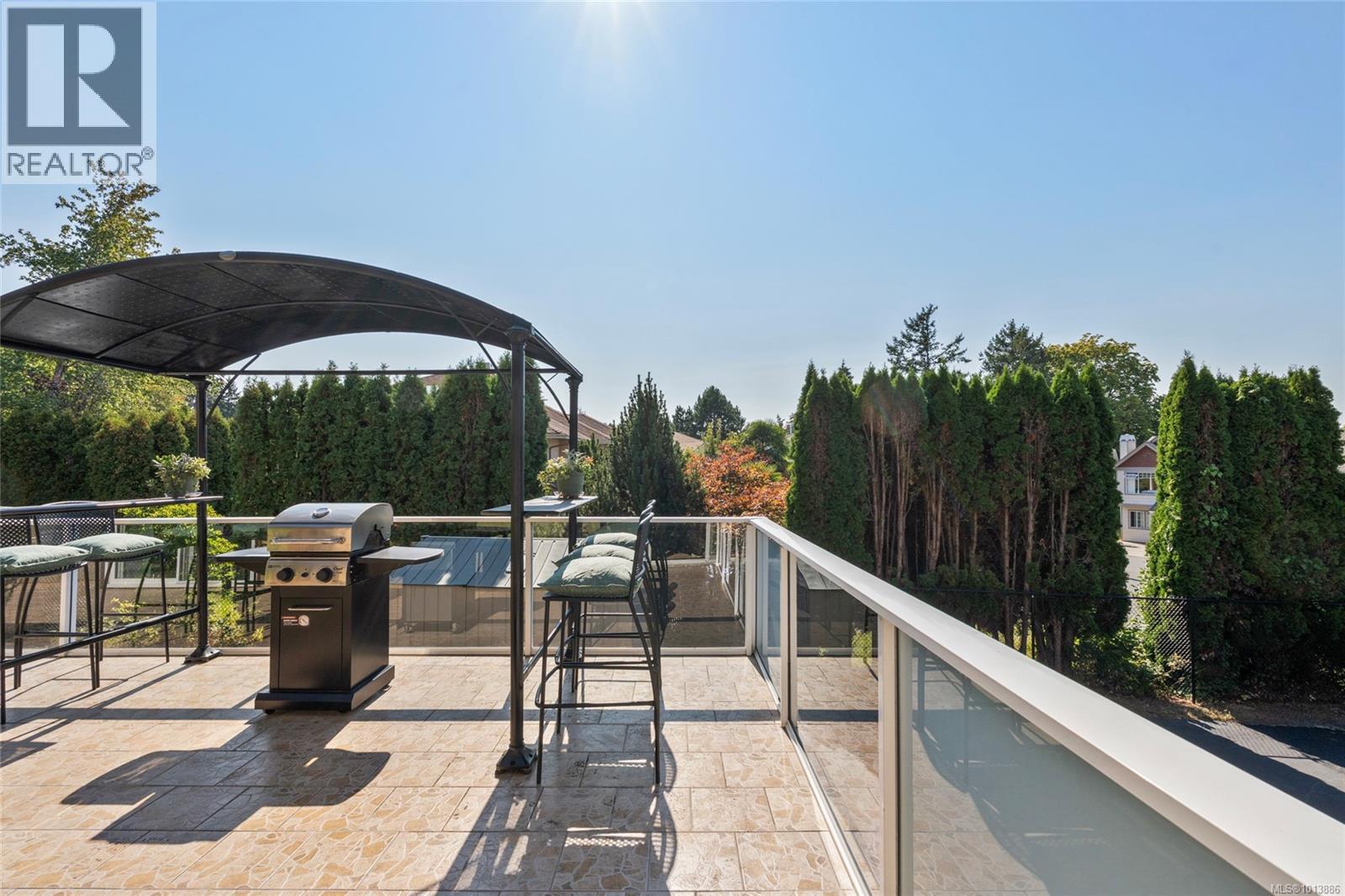 3944 Cedar Hill Cross Rd, Saanich