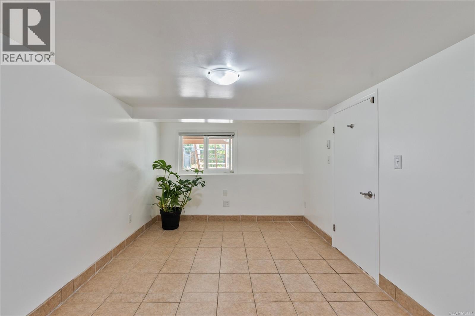 3944 Cedar Hill Cross Rd, Saanich