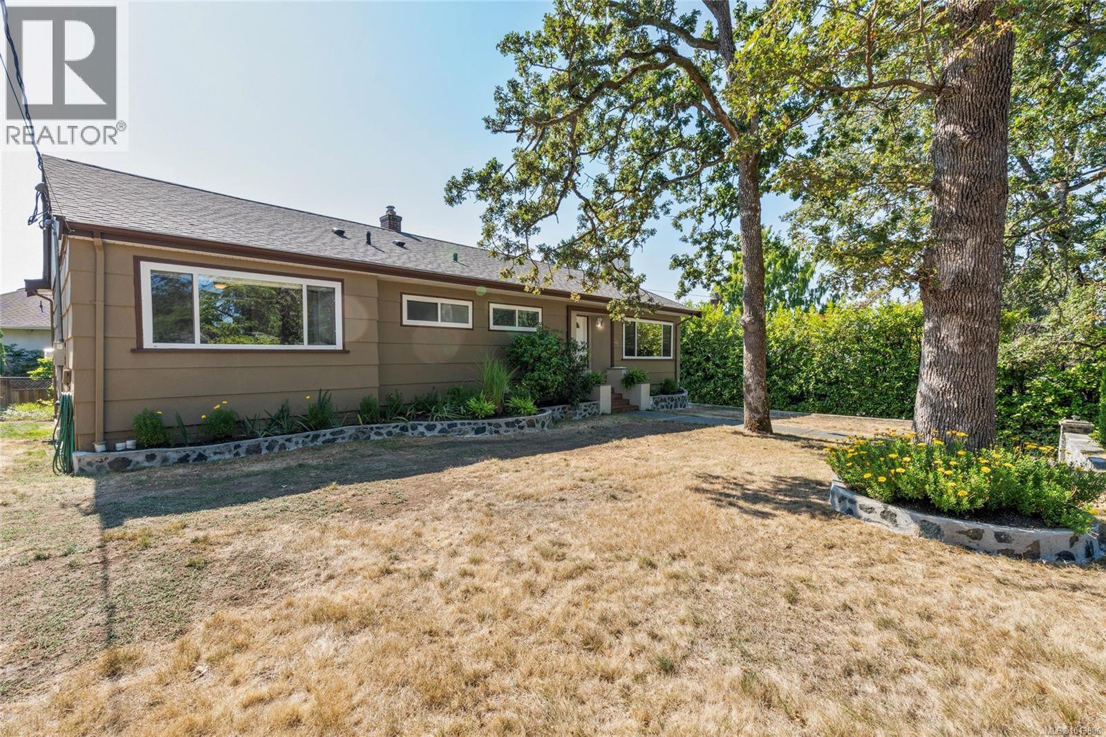 3944 Cedar Hill Cross Rd, Saanich