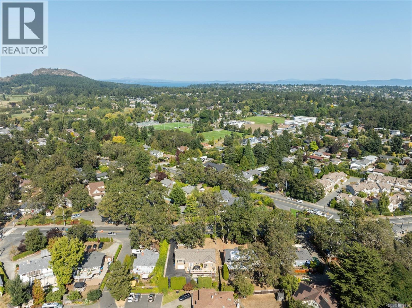 3944 Cedar Hill Cross Rd, Saanich