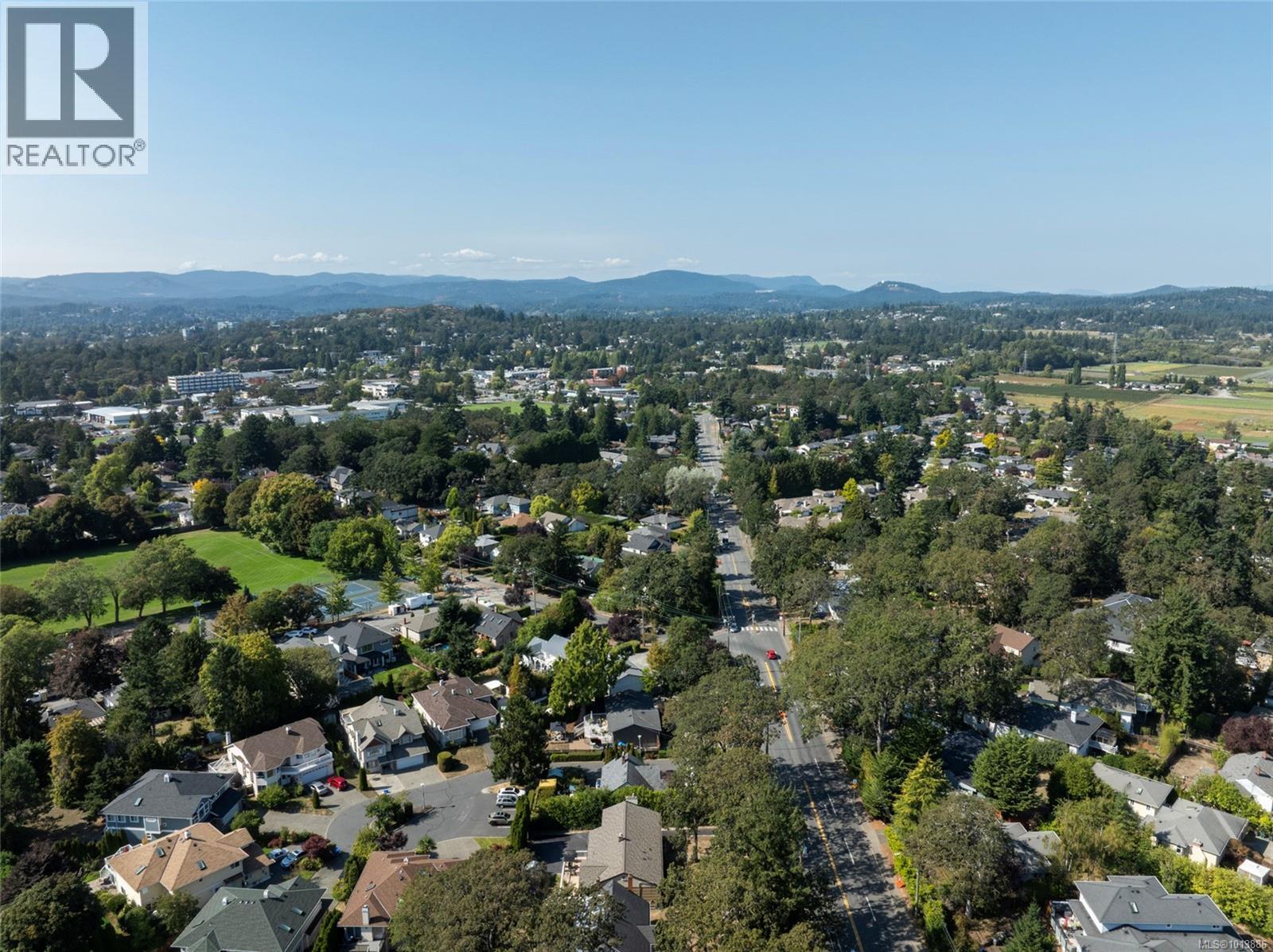 3944 Cedar Hill Cross Rd, Saanich