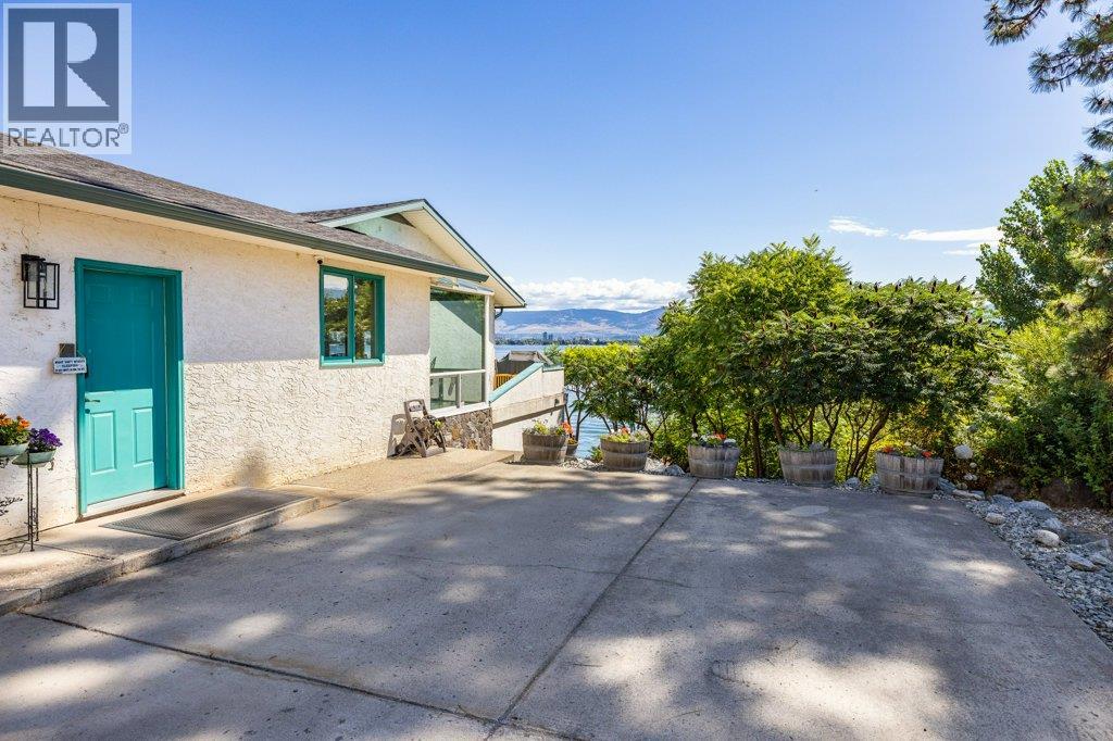  2387 Campbell Road, West Kelowna