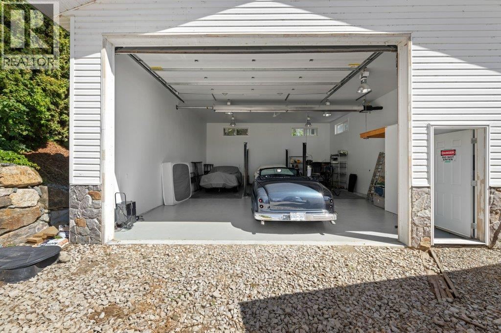  2387 Campbell Road, West Kelowna