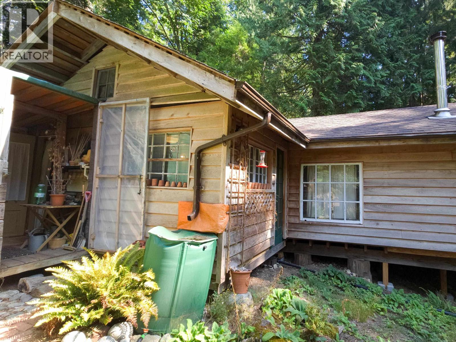 793 ANDY'S BAY ROAD, Gambier Island