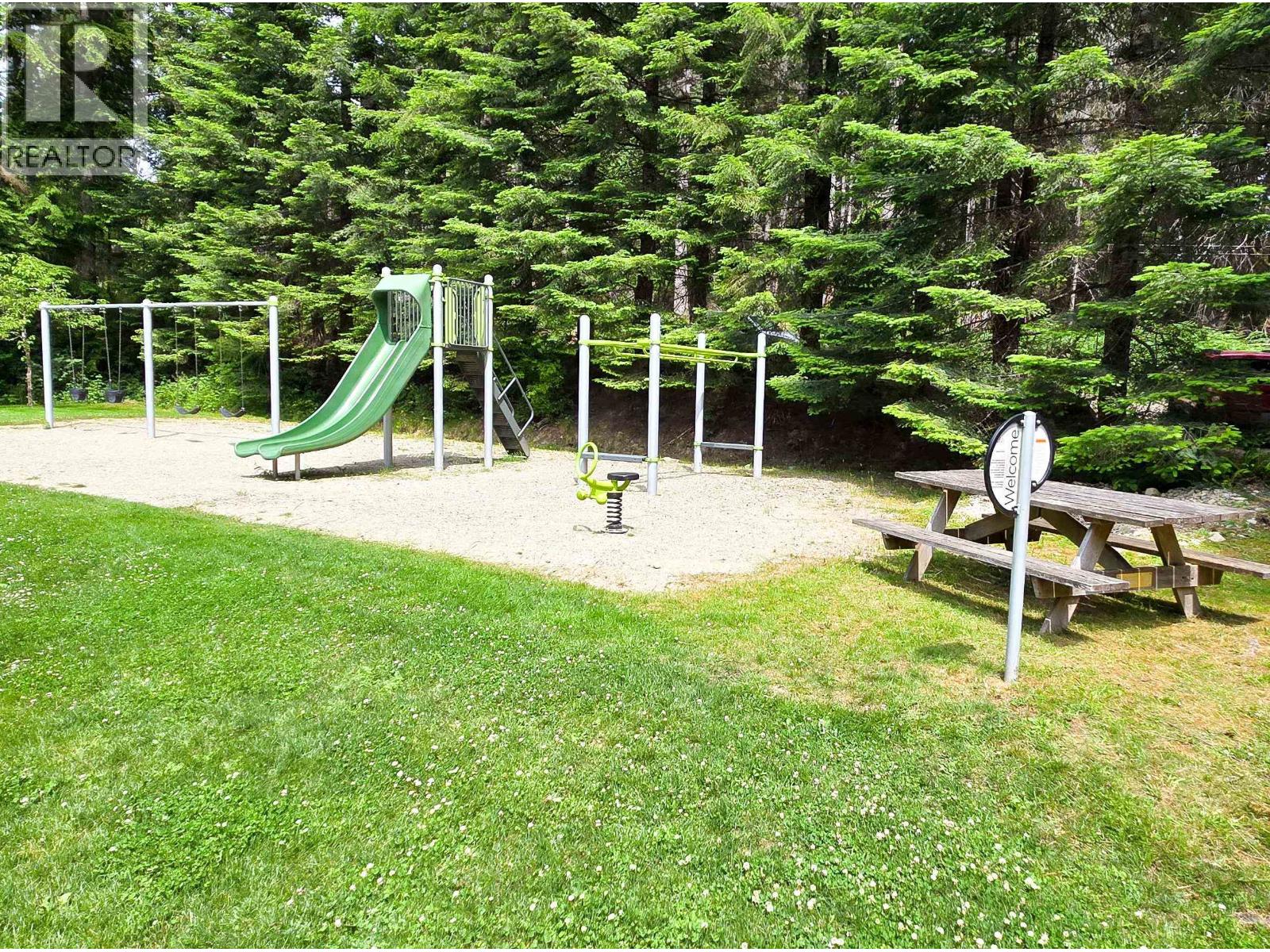 793 ANDY'S BAY ROAD, Gambier Island