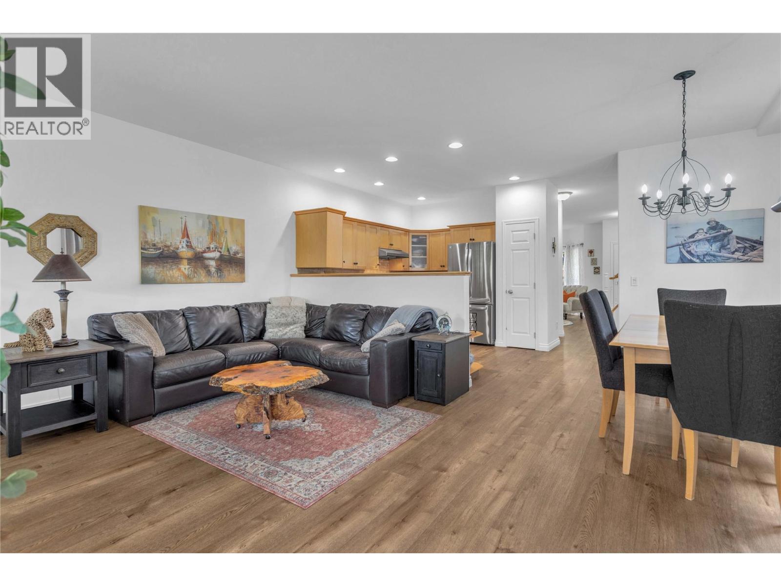  430 McCarren Avenue, Kelowna