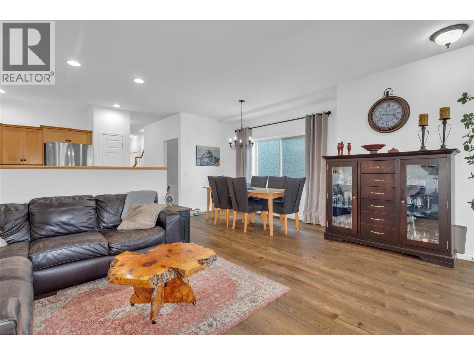  430 McCarren Avenue, Kelowna