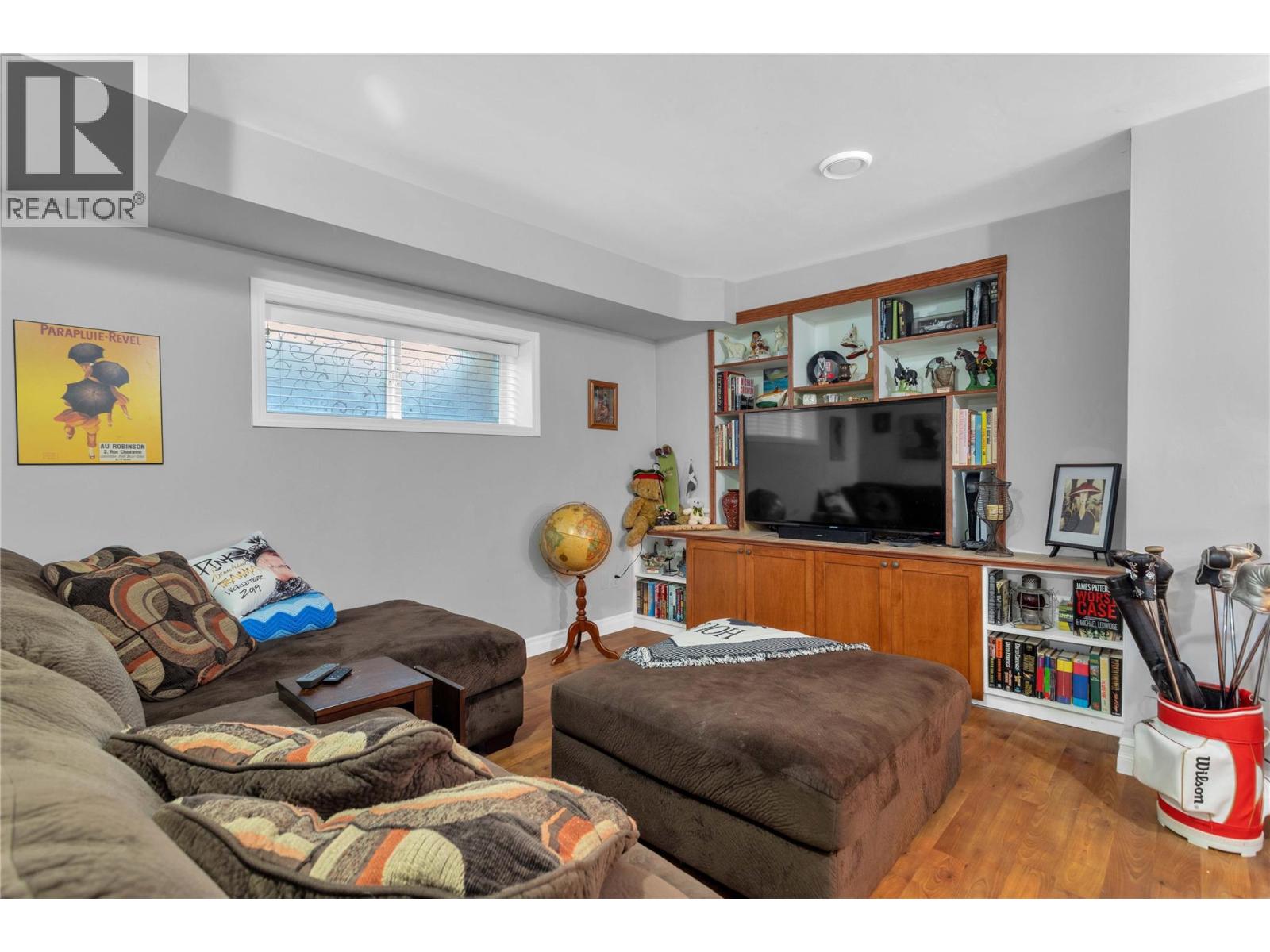 430 McCarren Avenue, Kelowna