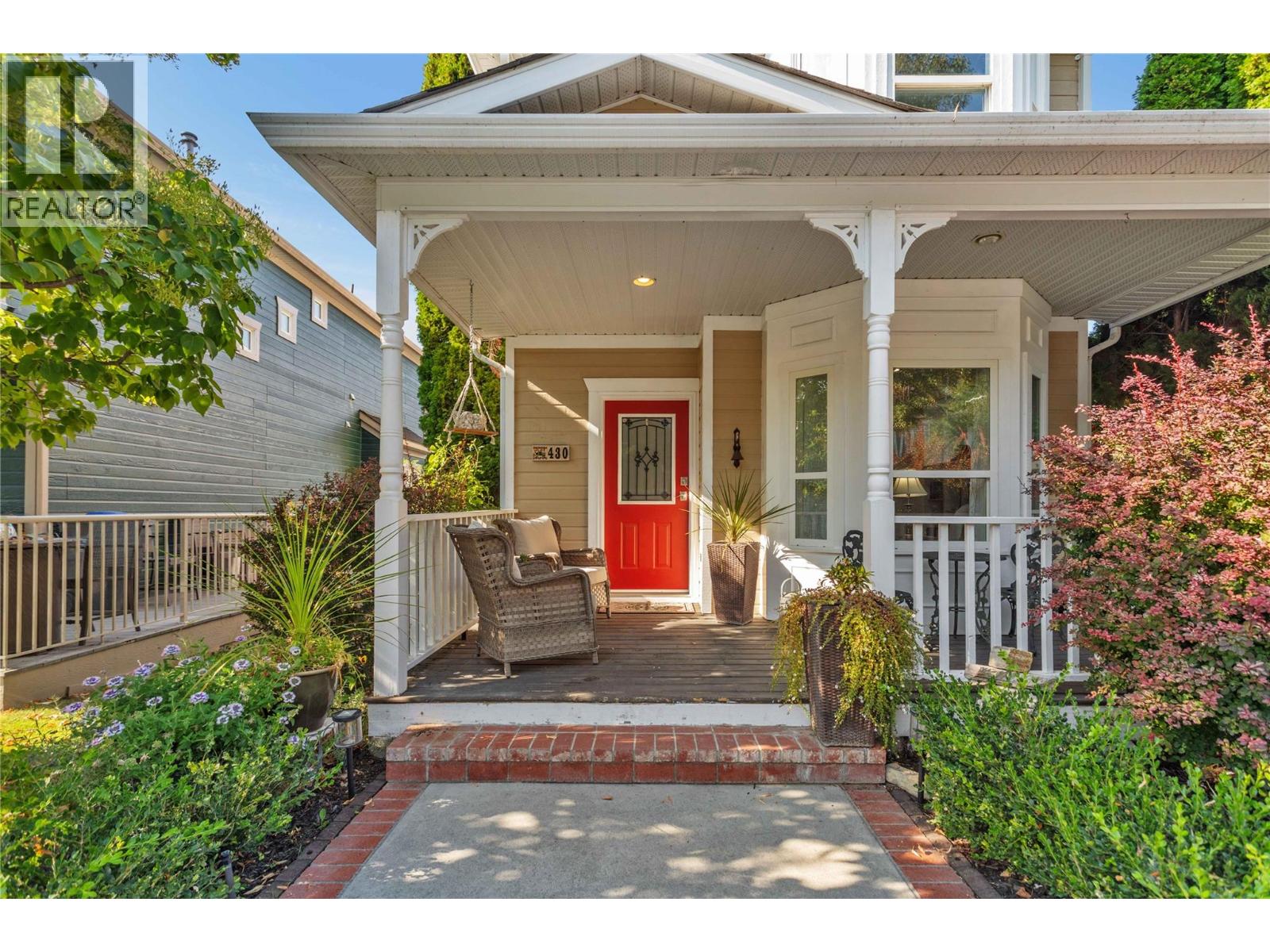  430 McCarren Avenue, Kelowna