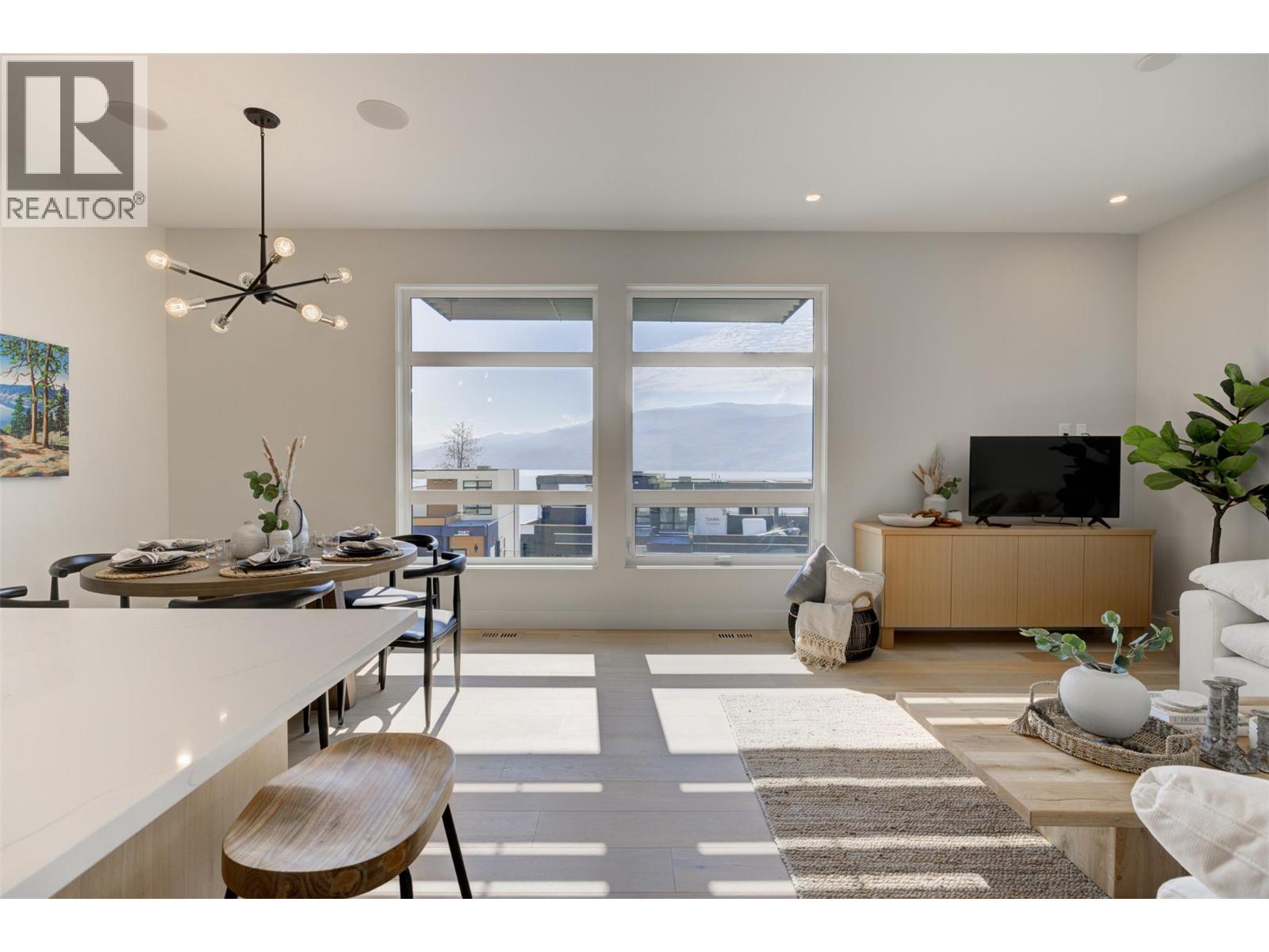  5992 Princess Street, Peachland