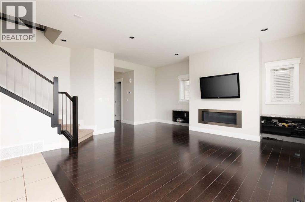 208 Sparrow Hawk Drive, Fort McMurray