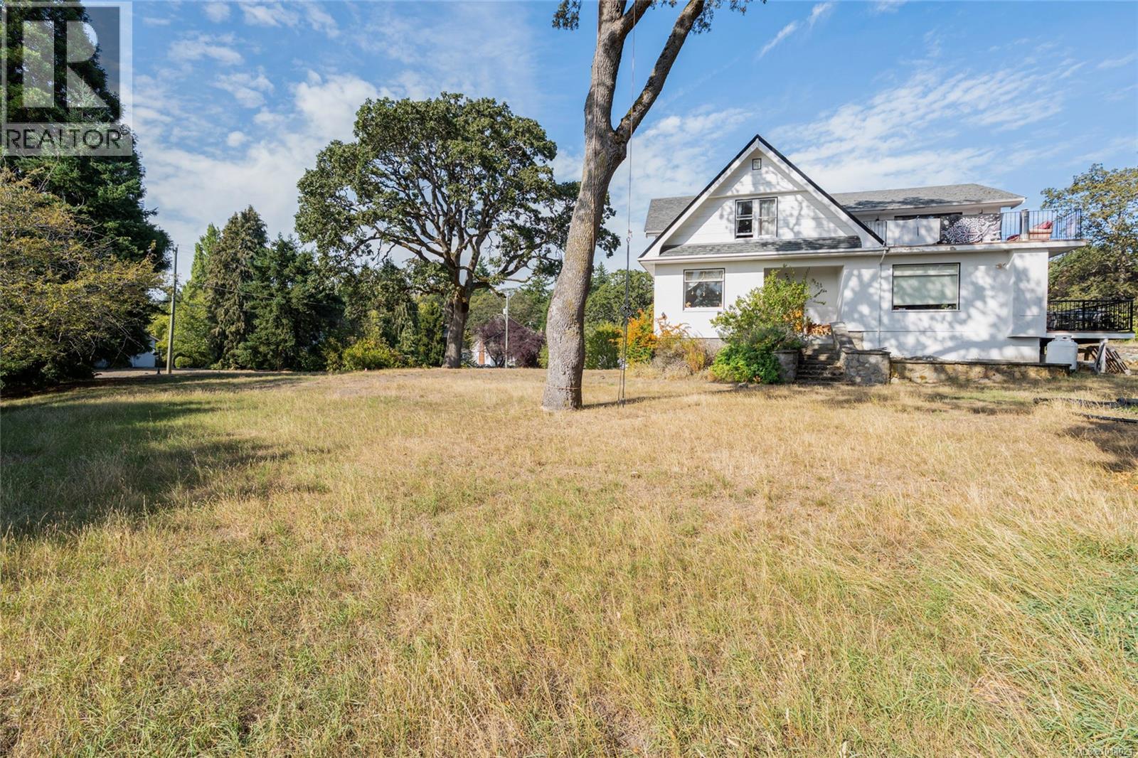 3353 Salsbury Way, Saanich