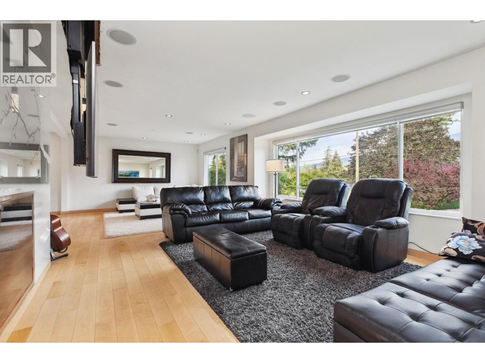 3580 MAIN AVENUE, Belcarra