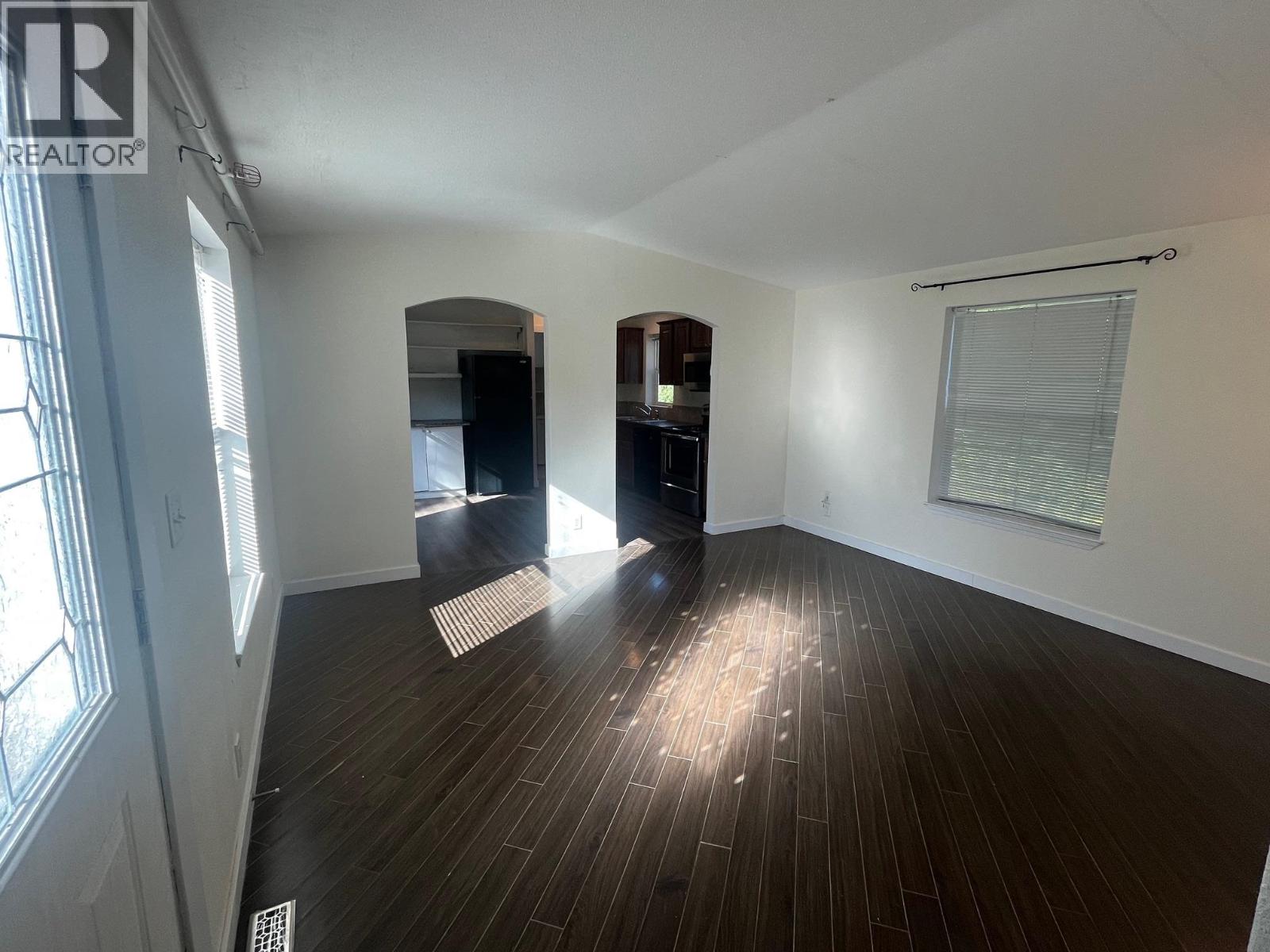 3 Bed, 2 Bath House for Sale in Maple Ridge – 25511 DEWDNEY TRUNK ROAD, Maple Ridge - Image 14