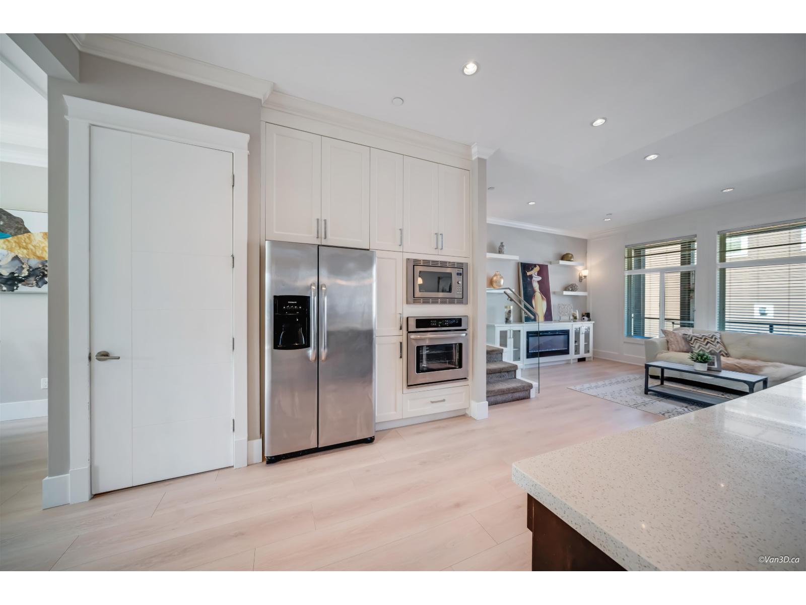 3 1426 FINLAY STREET, White Rock