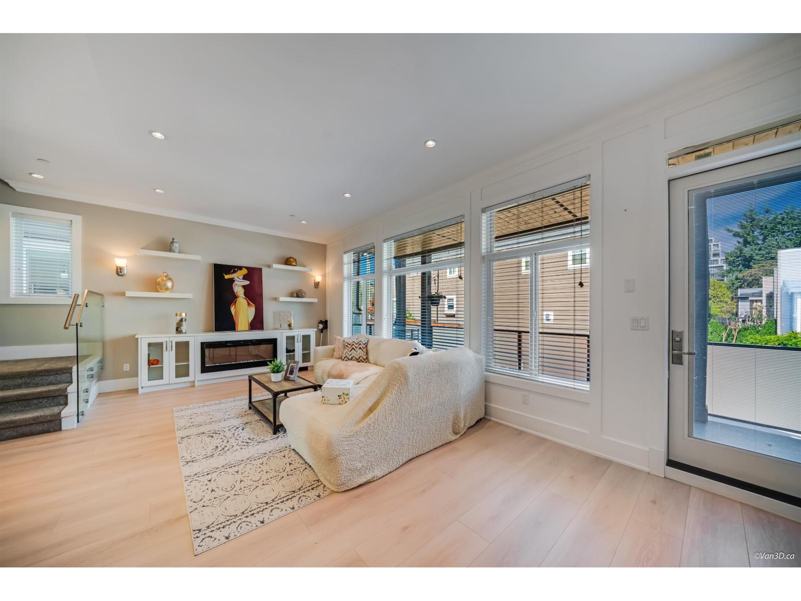 3 1426 FINLAY STREET, White Rock